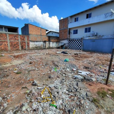 Terreno 275 m² para venda no Bairro dos Municípios em Balneário Camboriú