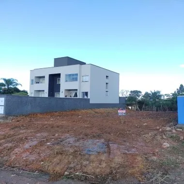 Terreno com 300mts² a venda em Barra Vella no Bairro Itajuba Terreno com 300mts² a venda em Barra Vella no Bairro Itajuba