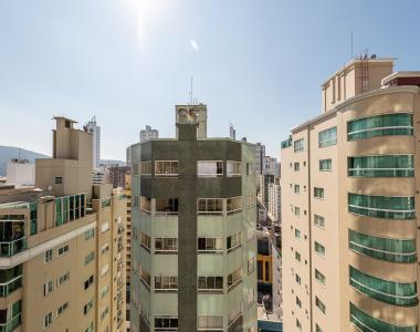 Apartamento 3 suítes sendo 1 máster em  Balneário Camboriú