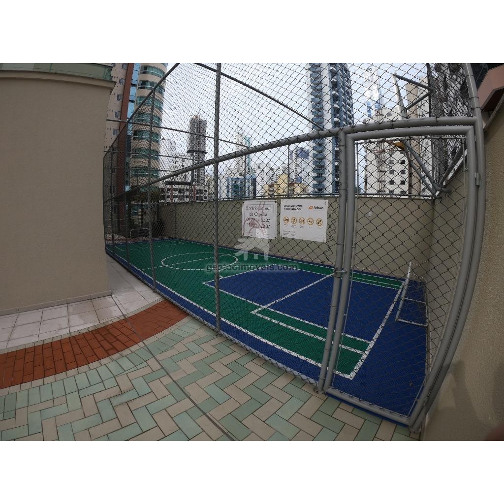 Apartamento para alugar com 3 quartos, 130m² - Foto 18