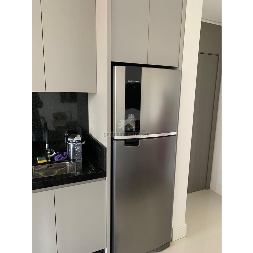 Apartamento à venda com 2 quartos, 79m² - Foto 3