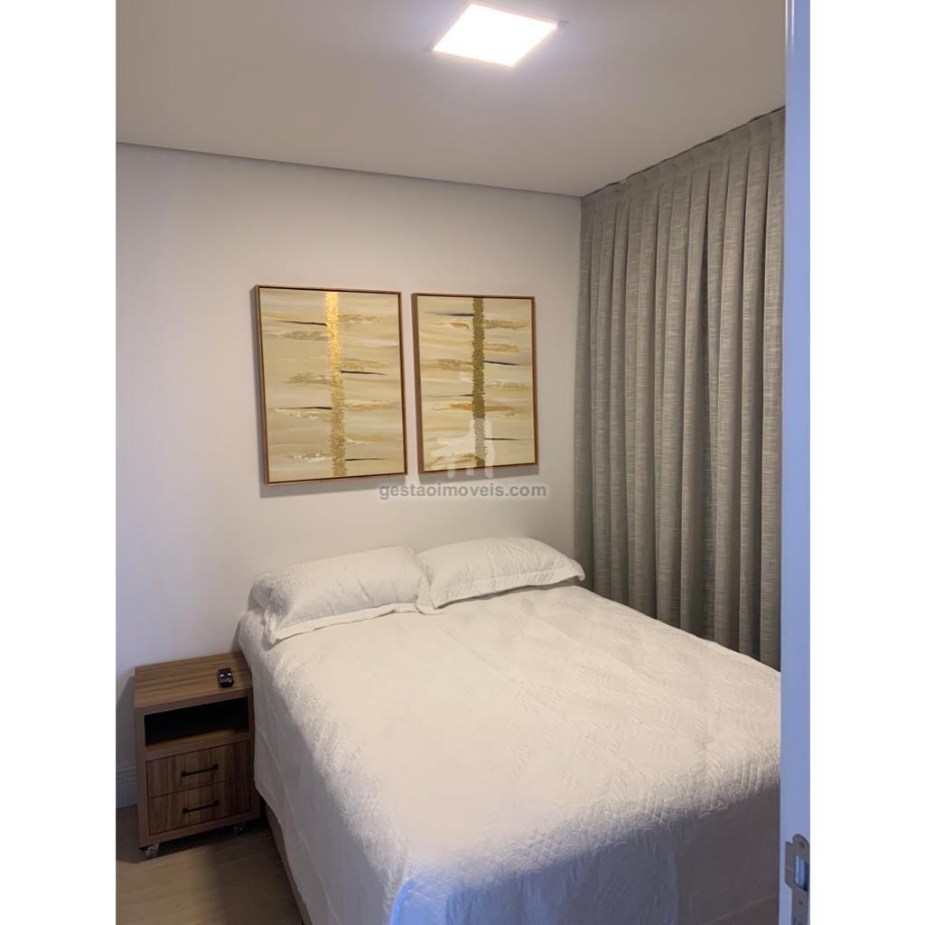 Apartamento à venda com 2 quartos, 79m² - Foto 4