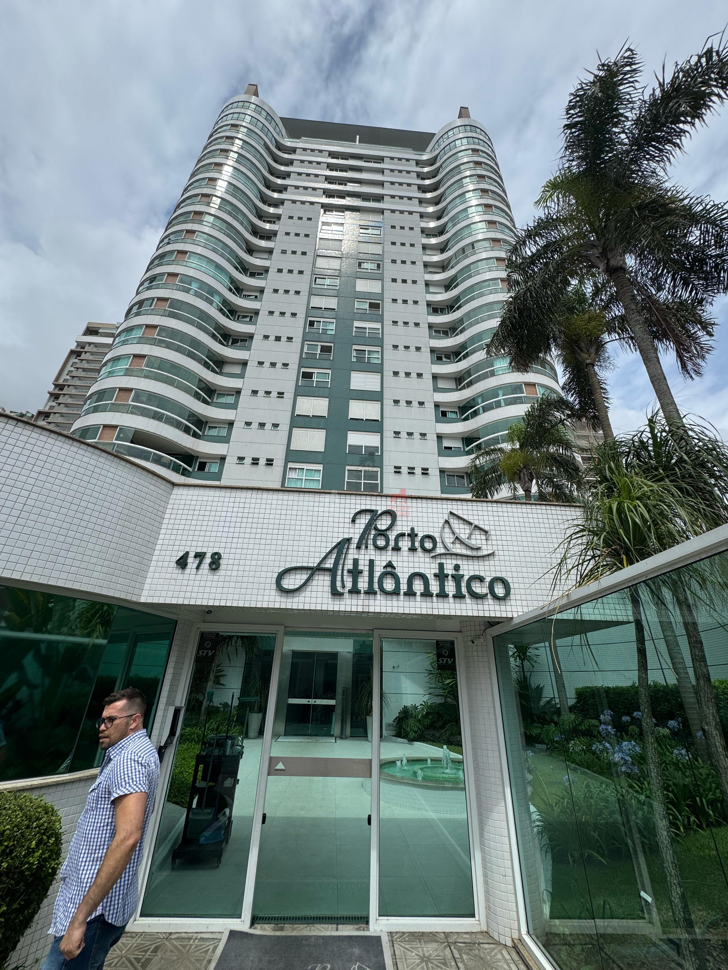 Apartamento para alugar com 4 quartos, 184m² - Foto 1