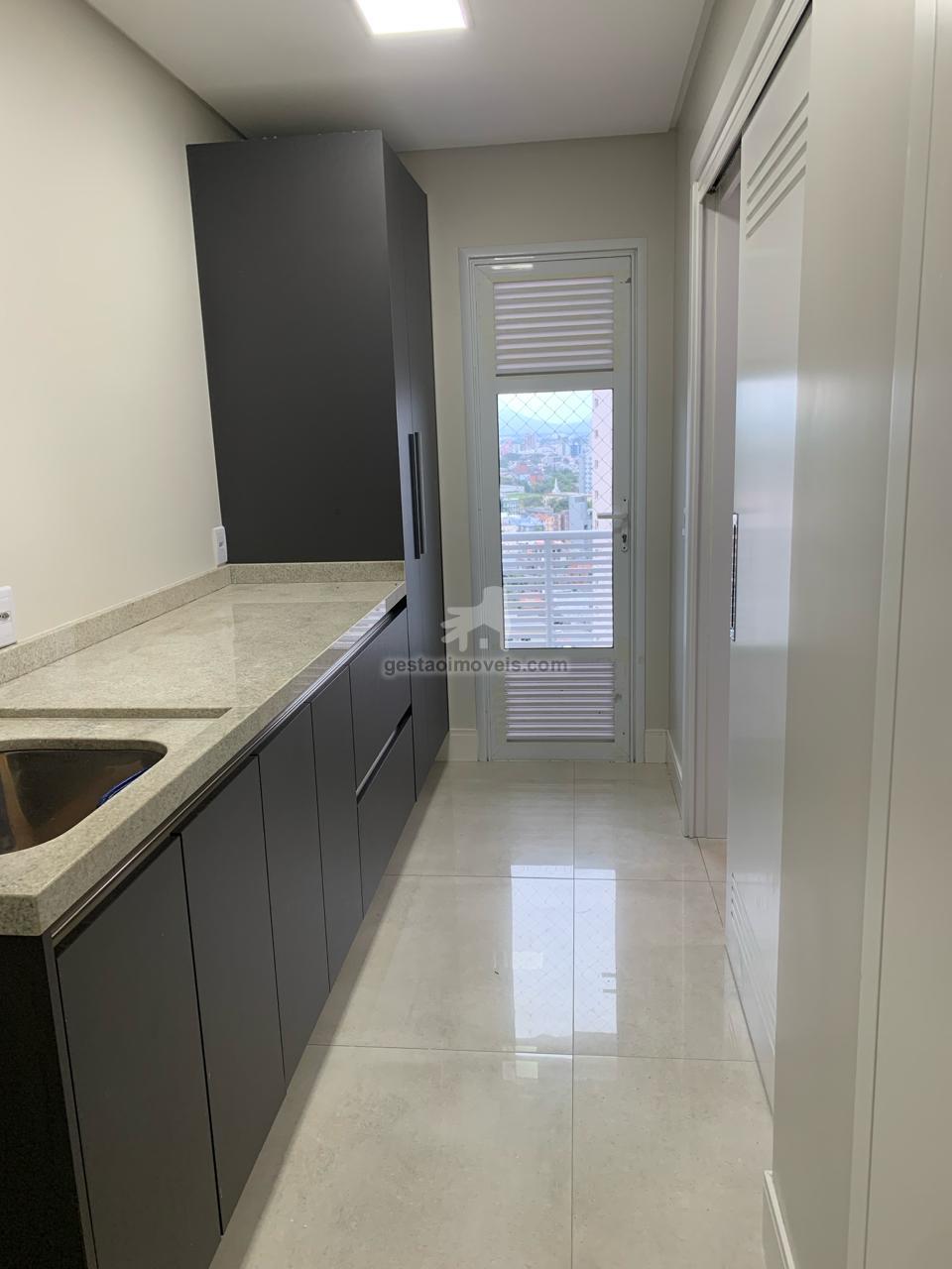 Apartamento para alugar com 3 quartos, 161m² - Foto 12