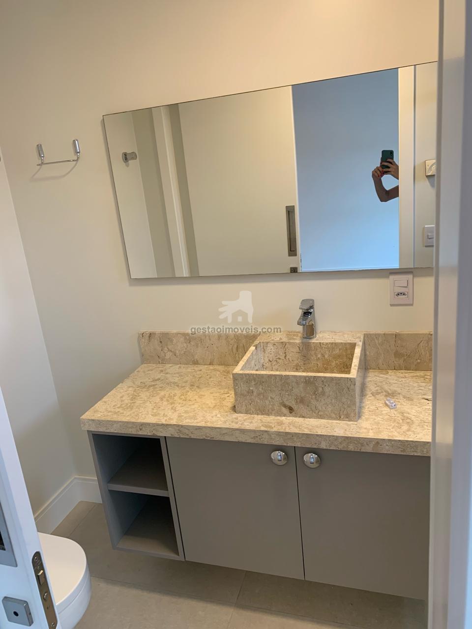 Apartamento para alugar com 3 quartos, 161m² - Foto 16