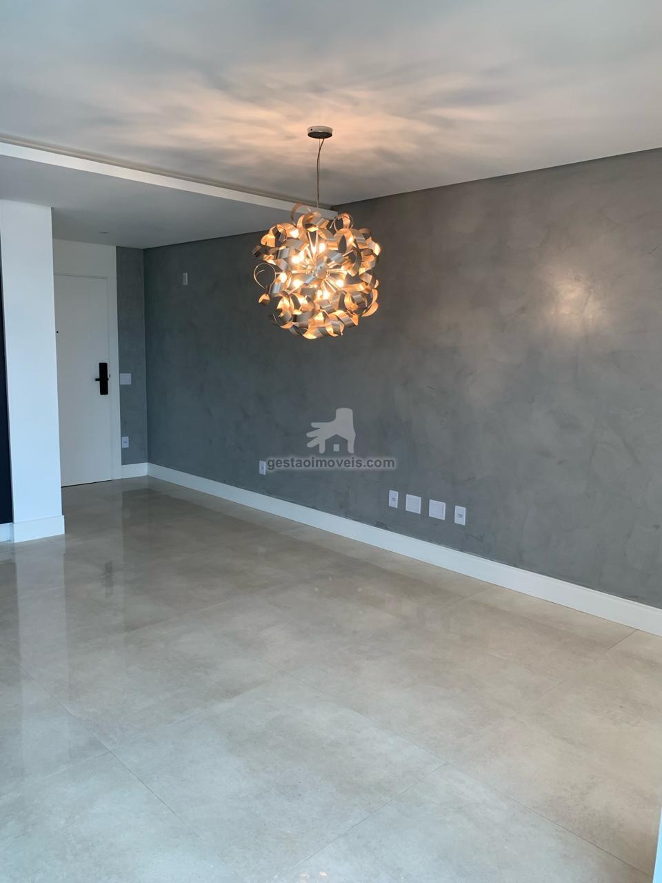 Apartamento para alugar com 3 quartos, 161m² - Foto 2