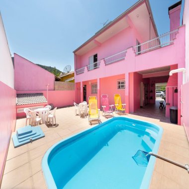 Casa 4 quartos para Venda em Bombinhas a 300m da Praia de Morrinhos Casa 4 quartos para Venda em Bombinhas a 300m da Praia de Morrinhos