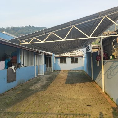 Casa no Nova Esperança, próxima ao Speedway Casa no Nova Esperança, próxima ao Speedway