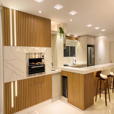 Apartamento 3 suítes para VENDA Anual no bairro Centro em Balneário Camboriú Apartamento 3 suítes para VENDA Anual no bairro Centro em Balneário Camboriú