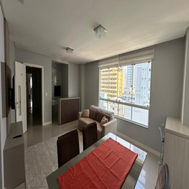 Lindo Apartamento de 1 suíte +1 dorm, com 2 vagas, barra Norte de Baln, Camboriú Lindo Apartamento de 1 suíte +1 dorm, com 2 vagas, barra Norte de Baln, Camboriú